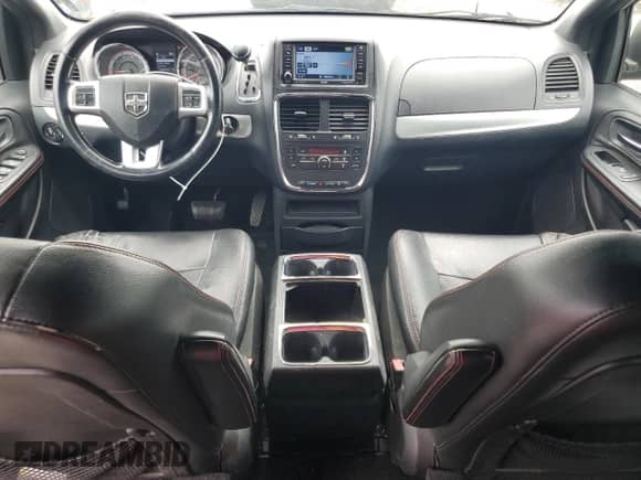 2011 Dodge Grand Caravan R/T with VIN 2D4RN7DG2BR697420, listed as a Copart auction lot 59805915 with 135,493 mi miles and Clean title. Bid and sale history available at DreamBid. Image 8.