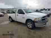 2018 Ram 1500 Tradesman z VIN 3C6JR6DG4JG162660, wystawiony jako Copart lot #66392385 z przebiegiem 103 485 mil mil oraz Szkoda całkowita • Salvage title. Historia ofert i sprzedaży dostępna na DreamBid. Obrazek 4.