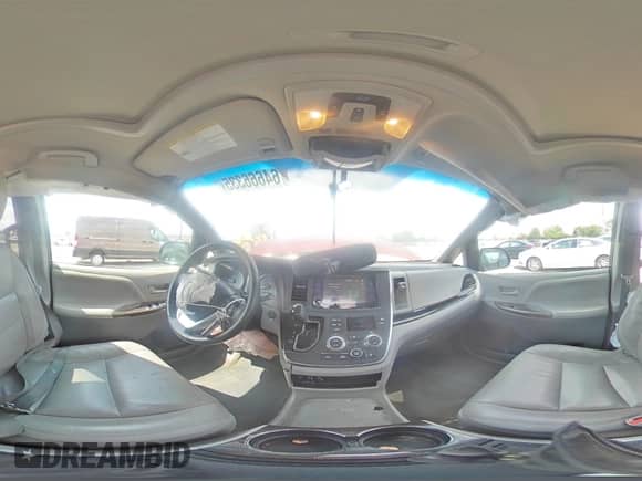 2016 Toyota Sienna XLE с VIN 5TDYK3DC1GS742577, выставлен на аукционе Copart как лот 64666335 с пробегом 172 011 миль миль и На запчасти • Non repairable. История ставок и продаж доступна на DreamBid. Изображение 15.