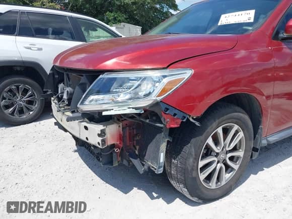 2013 Nissan Pathfinder SV with VIN 5N1AR2MN7DC646518, listed as a IAAI auction lot 42744170 with 182,332 mi miles and . Bid and sale history available at DreamBid. Image 14.