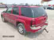 2002 Chevrolet TrailBlazer LS z VIN 1GNDT13S622226389, wystawiony jako IAAI lot #42361868 z przebiegiem 130 231 mil mil oraz . Historia ofert i sprzedaży dostępna na DreamBid. Obrazek 3.