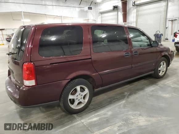2007 Chevrolet Uplander LS Fleet with VIN 1GNDV23107D187785, listed as a Copart auction lot 72026875 with 167,447 mi miles and Salvage title. Bid and sale history available at DreamBid. Image 3.