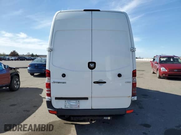 2007 Dodge Sprinter with VIN WD0PE745175222470, listed as a Copart auction lot 50352455 with 66,195 mi miles and Clean title. Bid and sale history available at DreamBid. Image 6.