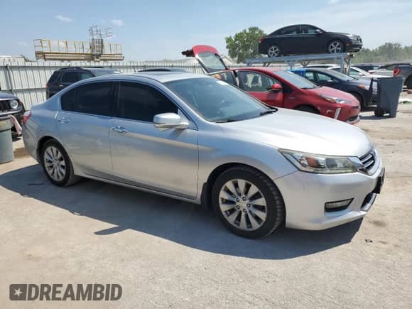 2014 Honda Accord EX-L with VIN 1HGCR3F83EA029545, listed as a Copart auction lot 69263135 with 135,347 mi miles and Salvage title. Bid and sale history available at DreamBid. Image 4.