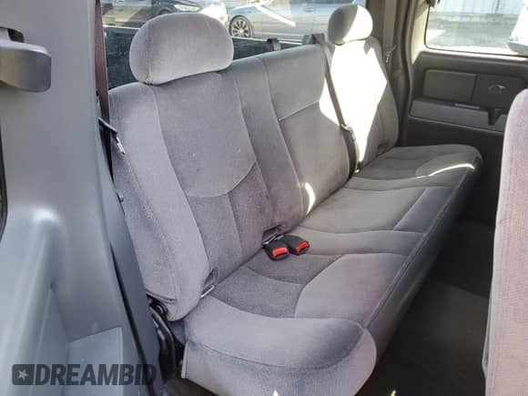 2006 GMC Sierra 1500 SLE1 с VIN 1GTEC19ZX6Z240200, выставлен на аукционе Copart как лот 45031665 с пробегом 133 834 миль миль и Списание • Salvage title. История ставок и продаж доступна на DreamBid. Изображение 11.