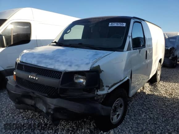 2006 Chevrolet Express Cargo с VIN 1GCGG25VX61105030, выставлен на аукционе Copart как лот 85719755 с пробегом Не указан миль и Списание • Salvage title. История ставок и продаж доступна на DreamBid. Изображение 1.