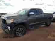 2014 Toyota Tundra Limited с VIN 5TFBW5F17EX399458, выставлен на аукционе Copart как лот 82438125 с пробегом 193 781 миль миль и Списание • Salvage title. История ставок и продаж доступна на DreamBid. Изображение 1.