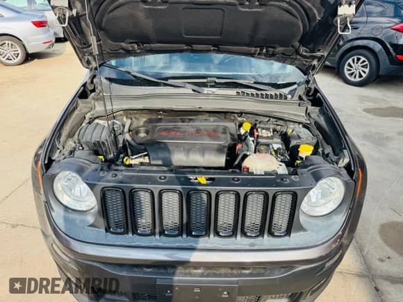 2018 Jeep Renegade Latitude with VIN ZACCJABB7JPG91991, listed as a Copart auction lot 84046085 with 143,288 mi miles and Clean title. Bid and sale history available at DreamBid. Image 7.