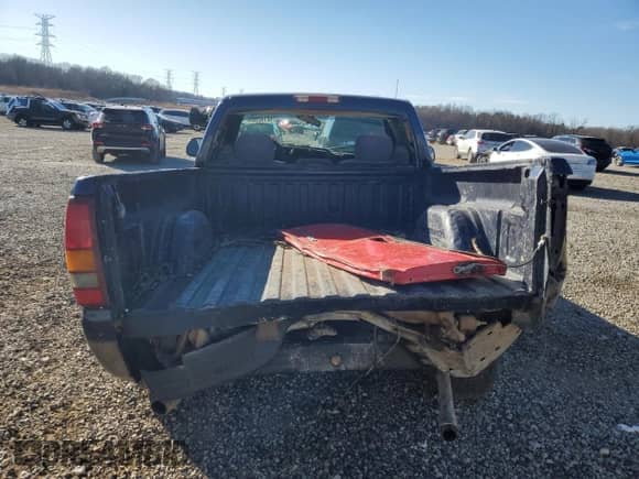 1999 GMC Sierra 1500 SL with VIN 1GTEC14W8XZ532202, listed as a Copart auction lot 42142885 with 290,901 mi miles and Clean title. Bid and sale history available at DreamBid. Image 6.