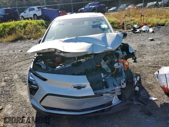 2023 Chevrolet Bolt EV 2LT z VIN 1G1FX6S00P4190027, wystawiony jako Copart lot #85300565 z przebiegiem 26 534 mil mil oraz Nie do naprawy • Non repairable. Historia ofert i sprzedaży dostępna na DreamBid. Obrazek 5.