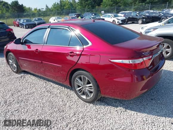 2015 Toyota Camry SE z VIN 4T1BF1FK7FU952691, wystawiony jako IAAI lot #42996654 z przebiegiem 85 633 mil mil oraz . Historia ofert i sprzedaży dostępna na DreamBid. Obrazek 3.