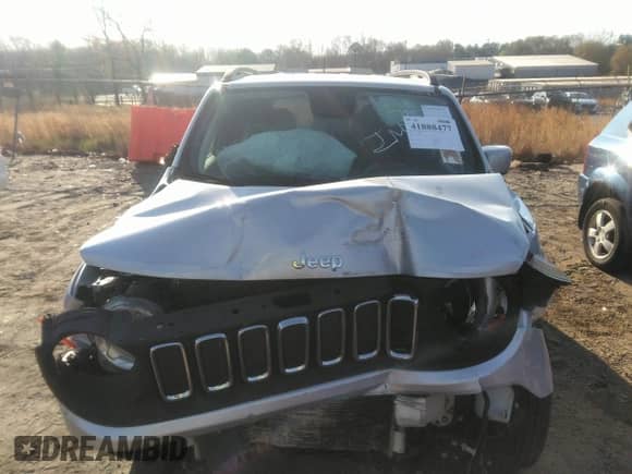 2018 Jeep Renegade Latitude with VIN ZACCJABB7JPH92304, listed as a IAAI auction lot 41890310 with 138,419 mi miles and . Bid and sale history available at DreamBid. Image 11.