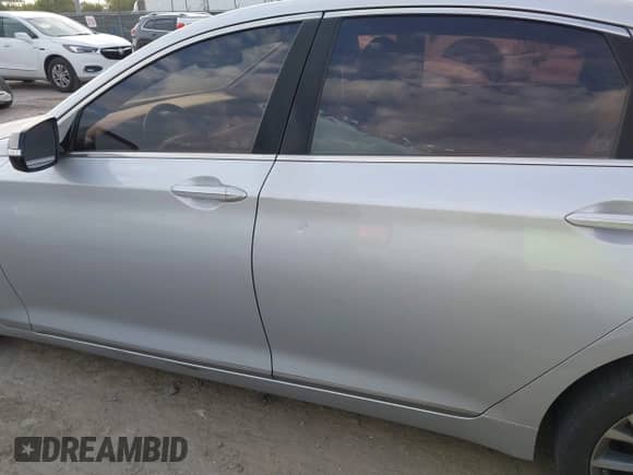 2015 Hyundai Genesis 3.8L z VIN KMHGN4JE2FU064698, wystawiony jako IAAI lot #42993153 z przebiegiem 237 107 mil mil oraz . Historia ofert i sprzedaży dostępna na DreamBid. Obrazek 14.