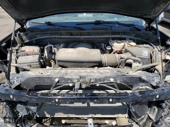 2021 GMC Sierra 1500 Denali z VIN 1GTU9FED6MZ131697, wystawiony jako Copart lot #57810125 z przebiegiem 111 335 mil mil oraz Szkoda całkowita • Salvage title. Historia ofert i sprzedaży dostępna na DreamBid. Obrazek 11.