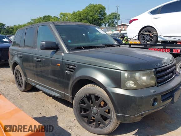 2006 Land Rover Range Rover Sport HSE z VIN SALSF254X6A981884, wystawiony jako IAAI lot #42932244 z przebiegiem 123 059 mil mil oraz . Historia ofert i sprzedaży dostępna na DreamBid. Obrazek 1.
