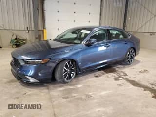 2025 Honda Accord Touring with VIN 1HGCY2F80SA013392, listed as a Copart auction lot 69694195 with 7,271 mi miles and Salvage title. Bid and sale history available at DreamBid. Image 1.