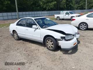 1995 Honda Accord EX with VIN JHMCD5657SC038827, listed as a IAAI auction lot 42985999 with 257,036 mi miles and . Bid and sale history available at DreamBid. Image 1.