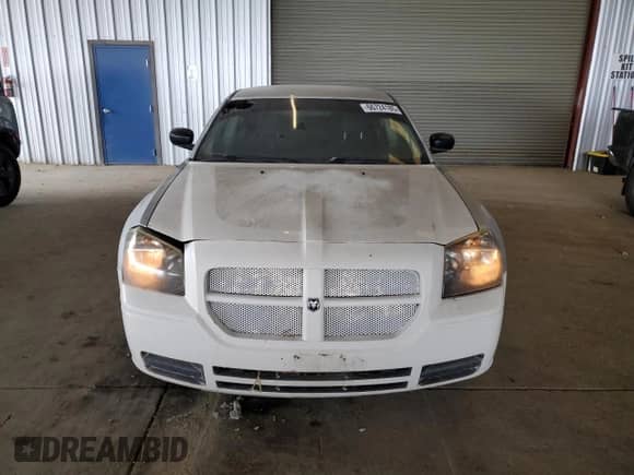 2005 Dodge Magnum SE with VIN 2D4FV48V95H162475, listed as a Copart auction lot 66724185 with 272,938 mi miles and Clean title. Bid and sale history available at DreamBid. Image 5.