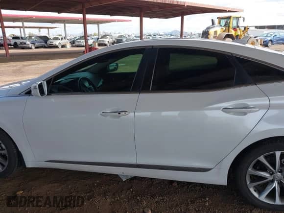 2016 Hyundai Azera с VIN KMHFG4JG6GA518624, выставлен на аукционе IAAI как лот 41808086 с пробегом 103 177 миль миль и . История ставок и продаж доступна на DreamBid. Изображение 14.