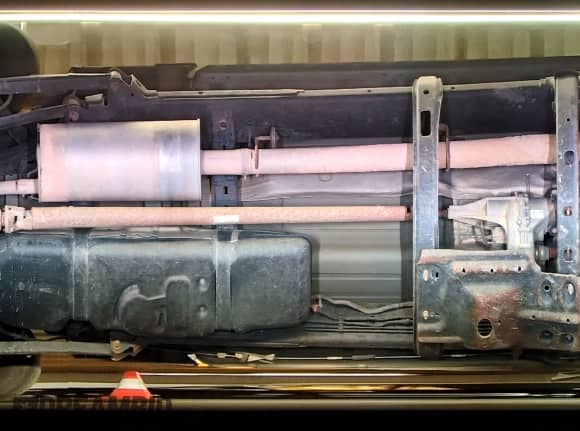 2016 Ram 1500 Tradesman z VIN 1C6RR7FT2GS112537, wystawiony jako Copart lot #52509545 z przebiegiem 188 718 mil mil oraz Czysty tytuł • Clean title. Historia ofert i sprzedaży dostępna na DreamBid. Obrazek 13.