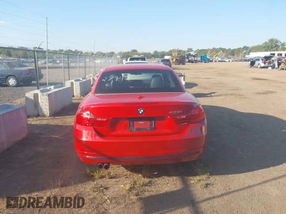 2016 BMW 4 Series 428i с VIN WBA3V7C57G5A27949, выставлен на аукционе IAAI как лот 43190625 с пробегом 150 741 миль миль и . История ставок и продаж доступна на DreamBid. Изображение 16.