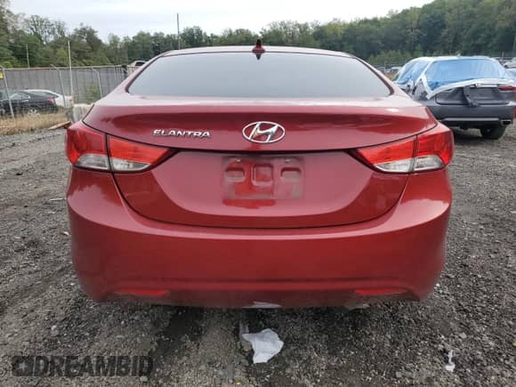 2012 Hyundai Elantra GLS с VIN KMHDH4AE6CU471218, выставлен на аукционе Copart как лот 84296645 с пробегом 139 045 миль миль и Списание • Salvage title. История ставок и продаж доступна на DreamBid. Изображение 6.