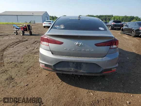 2019 Hyundai Elantra SEL с VIN 5NPD84LF8KH426736, выставлен на аукционе Copart как лот 60278245 с пробегом 125 267 миль миль и Списание • Salvage title. История ставок и продаж доступна на DreamBid. Изображение 6.
