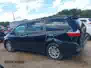 2017 Toyota Sienna XLE z VIN 5TDYZ3DC1HS819543, wystawiony jako IAAI lot #42981122 z przebiegiem 101 449 mil mil oraz . Historia ofert i sprzedaży dostępna na DreamBid. Obrazek 14.