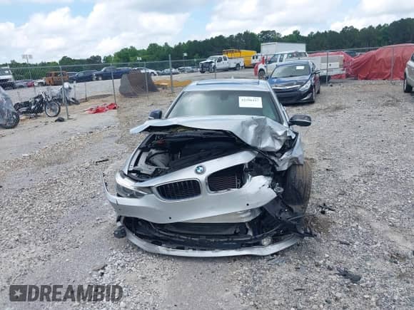 2015 BMW 4 Series 428i xDrive с VIN WBA4C9C50FD331387, выставлен на аукционе IAAI как лот 42506427 с пробегом 98 901 миль миль и . История ставок и продаж доступна на DreamBid. Изображение 11.