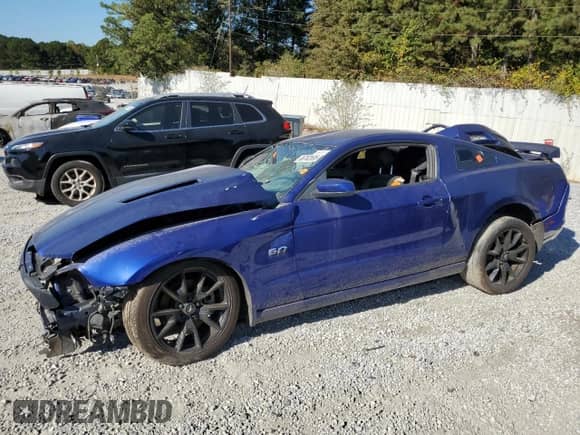 2013 Ford Mustang GT z VIN 1ZVBP8CF5D5235275, wystawiony jako Copart lot #86762695 z przebiegiem Nie podano mil oraz Czysty tytuł • Clean title. Historia ofert i sprzedaży dostępna na DreamBid. Obrazek 1.