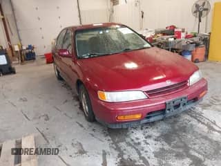 1994 Honda Accord LX с VIN 1HGCD563XRA131476, выставлен на аукционе IAAI как лот 41848998 с пробегом 109 243 миль миль и . История ставок и продаж доступна на DreamBid. Изображение 1.