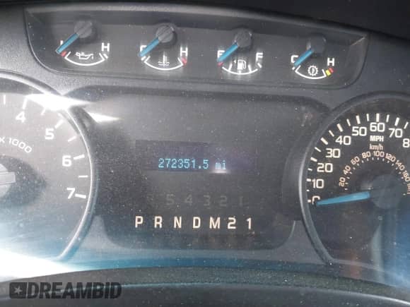 2014 Ford F-150 XL z VIN 1FTEW1CM2EFC12721, wystawiony jako IAAI lot #39868316 z przebiegiem 272 351 mil mil oraz . Historia ofert i sprzedaży dostępna na DreamBid. Obrazek 14.