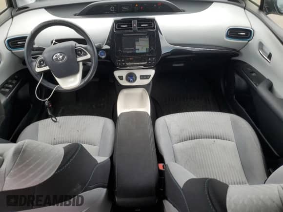 2018 Toyota Prius Plus z VIN JTDKARFP6J3081441, wystawiony jako Copart lot #65119485 z przebiegiem 108 118 mil mil oraz Szkoda całkowita • Salvage title. Historia ofert i sprzedaży dostępna na DreamBid. Obrazek 8.