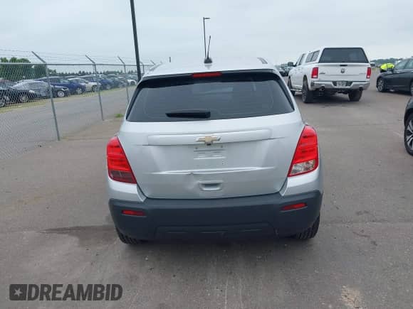 2015 Chevrolet Trax LS with VIN 3GNCJKSB0FL254010, listed as a IAAI auction lot 42711308 with 112,093 mi miles and . Bid and sale history available at DreamBid. Image 16.