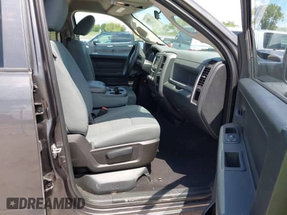 2019 Ram 1500 Express с VIN 1C6RR7FG0KS547780, выставлен на аукционе IAAI как лот 42689050 с пробегом 90 948 миль миль и . История ставок и продаж доступна на DreamBid. Изображение 5.