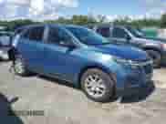 2024 Chevrolet Equinox LS z VIN 3GNAXFEG2RL265289, wystawiony jako Copart lot #62833504 z przebiegiem 18 250 mil mil oraz Szkoda całkowita • Salvage title. Historia ofert i sprzedaży dostępna na DreamBid. Obrazek 4.