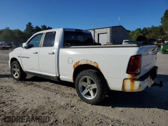 2011 Ram 1500 Big Horn with VIN 1D7RV1GT4BS692274, listed as a Copart auction lot 81932495 with 133,144 mi miles and Clean title. Bid and sale history available at DreamBid. Image 2.