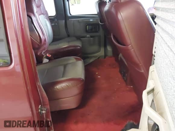2003 Chevrolet Express Cargo YF7 Upfitter с VIN 1GBFG15T331162139, выставлен на аукционе IAAI как лот 42308663 с пробегом 169 455 миль миль и . История ставок и продаж доступна на DreamBid. Изображение 8.