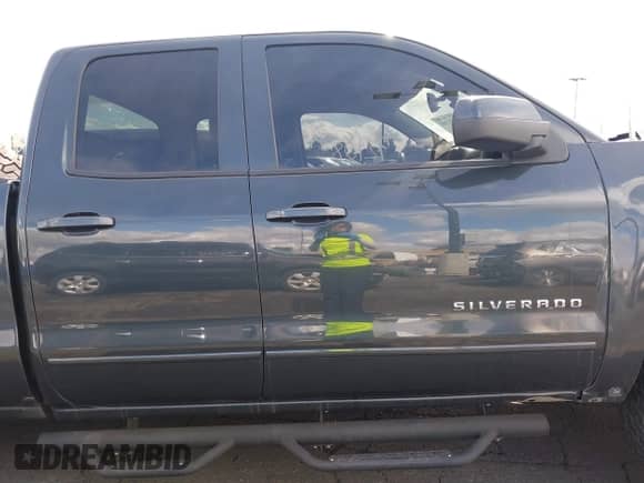 2017 Chevrolet Silverado 1500 LT with VIN 1GCRCREC4HZ367089, listed as a IAAI auction lot 41592108 with 108,133 mi miles and . Bid and sale history available at DreamBid. Image 14.