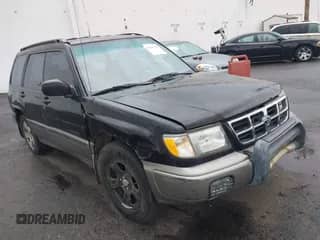 1998 Subaru Forester S with VIN JF1SF6551WH704772, listed as a IAAI auction lot 40625203 with Not provided miles and . Bid and sale history available at DreamBid. Image 1.