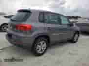 2013 Volkswagen Tiguan SE z VIN WVGAV3AX4DW581925, wystawiony jako Copart lot #55970105 z przebiegiem 115 504 mil mil oraz Czysty tytuł • Clean title. Historia ofert i sprzedaży dostępna na DreamBid. Obrazek 3.