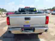 2015 Chevrolet Silverado 1500 LT с VIN 3GCUKREC3FG470949, выставлен на аукционе IAAI как лот 43226940 с пробегом 217 766 миль миль и . История ставок и продаж доступна на DreamBid. Изображение 16.