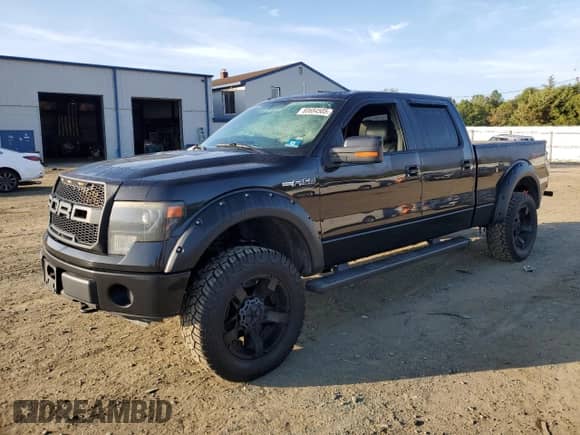 2013 Ford F-150 Lariat z VIN 1FTFW1EF6DFB14213, wystawiony jako Copart lot #80684505 z przebiegiem 228 269 mil mil oraz Szkoda całkowita • Salvage title. Historia ofert i sprzedaży dostępna na DreamBid. Obrazek 1.