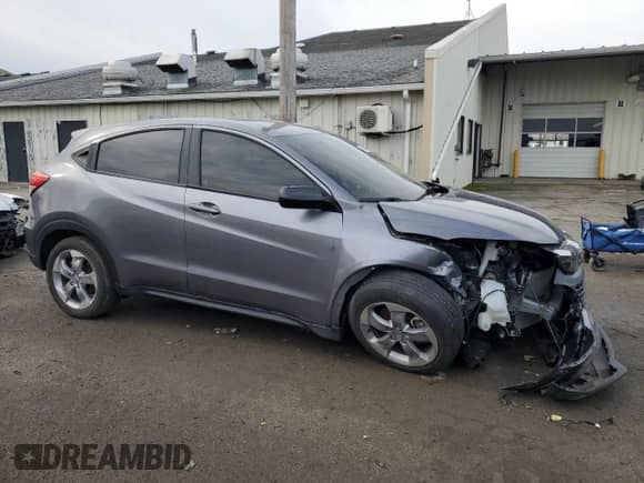 2021 Honda HR-V LX с VIN 3CZRU6H33MM708382, выставлен на аукционе Copart как лот 45042365 с пробегом 63 742 миль миль и Списание • Salvage title. История ставок и продаж доступна на DreamBid. Изображение 4.