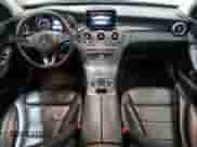 2015 Mercedes-Benz C 300 Luxury z VIN 55SWF4KBXFU022076, wystawiony jako Copart lot #89859425 z przebiegiem 213 704 mil mil oraz Czysty tytuł • Clean title. Historia ofert i sprzedaży dostępna na DreamBid. Obrazek 8.