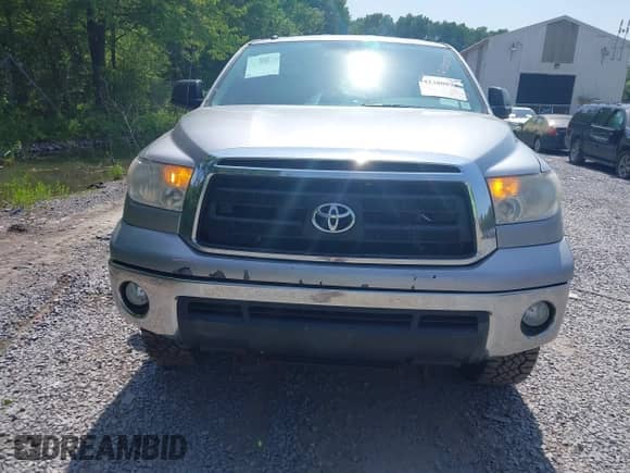 2011 Toyota Tundra с VIN 5TFUY5F16BX191327, выставлен на аукционе IAAI как лот 42380879 с пробегом 274 852 миль миль и . История ставок и продаж доступна на DreamBid. Изображение 12.