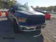 2015 Ram 1500 Laramie z VIN 1C6RR7NT5FS537704, wystawiony jako IAAI lot #43221296 z przebiegiem 193 037 mil mil oraz . Historia ofert i sprzedaży dostępna na DreamBid. Obrazek 12.