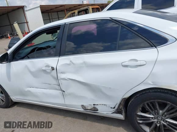 2017 Toyota Camry XLE с VIN 4T1BF1FK8HU618625, выставлен на аукционе IAAI как лот 43089245 с пробегом 180 807 миль миль и . История ставок и продаж доступна на DreamBid. Изображение 14.