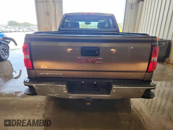 2014 GMC Sierra 1500 SLT with VIN 3GTU2VEC6EG341174, listed as a Copart auction lot 80184675 with 143,395 mi miles and Salvage title. Bid and sale history available at DreamBid. Image 6.