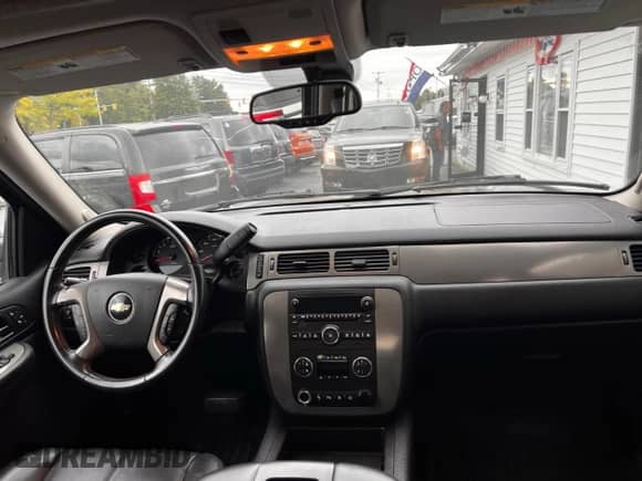 2008 Chevrolet Avalanche LTZ с VIN 3GNFK12368G161047, выставлен на аукционе Copart как лот 84297565 с пробегом 148 909 миль миль и Чистый • Clean title. История ставок и продаж доступна на DreamBid. Изображение 9.
